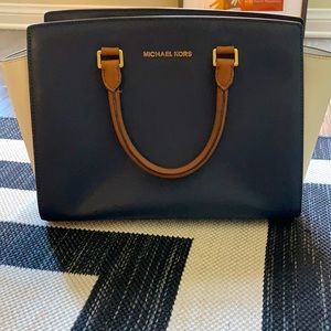 Michael Kors Tote